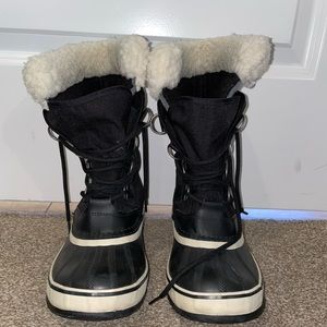 Women’s Sorel snow boot